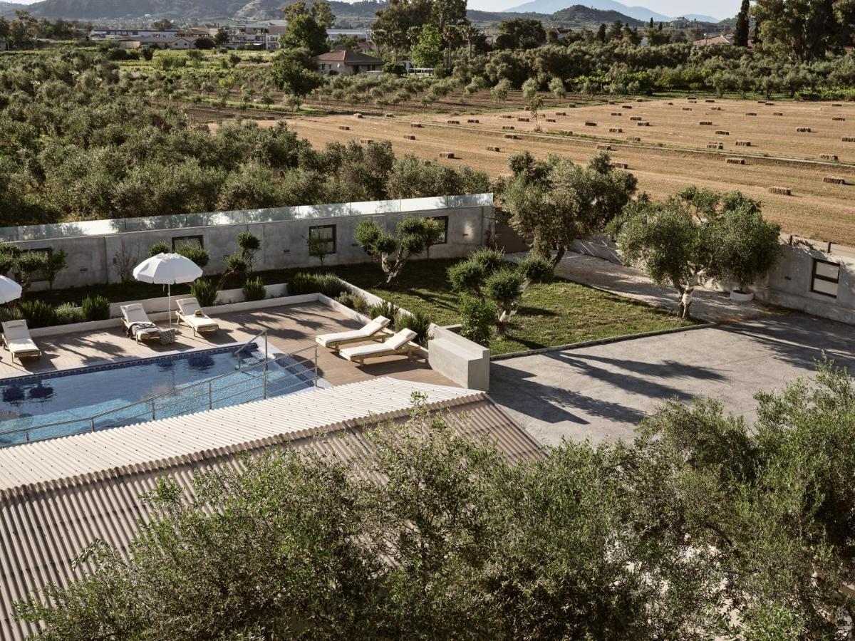 Iama Villa