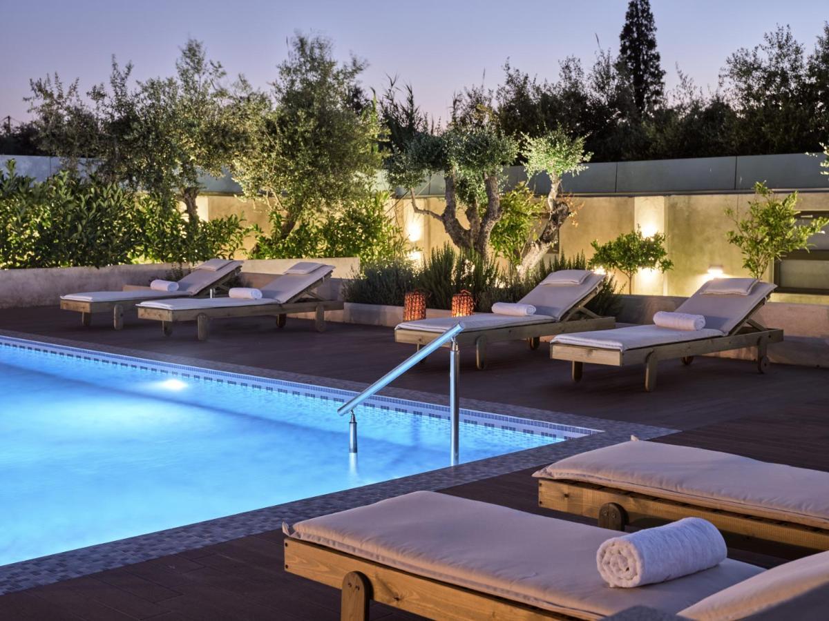 Iama Villa