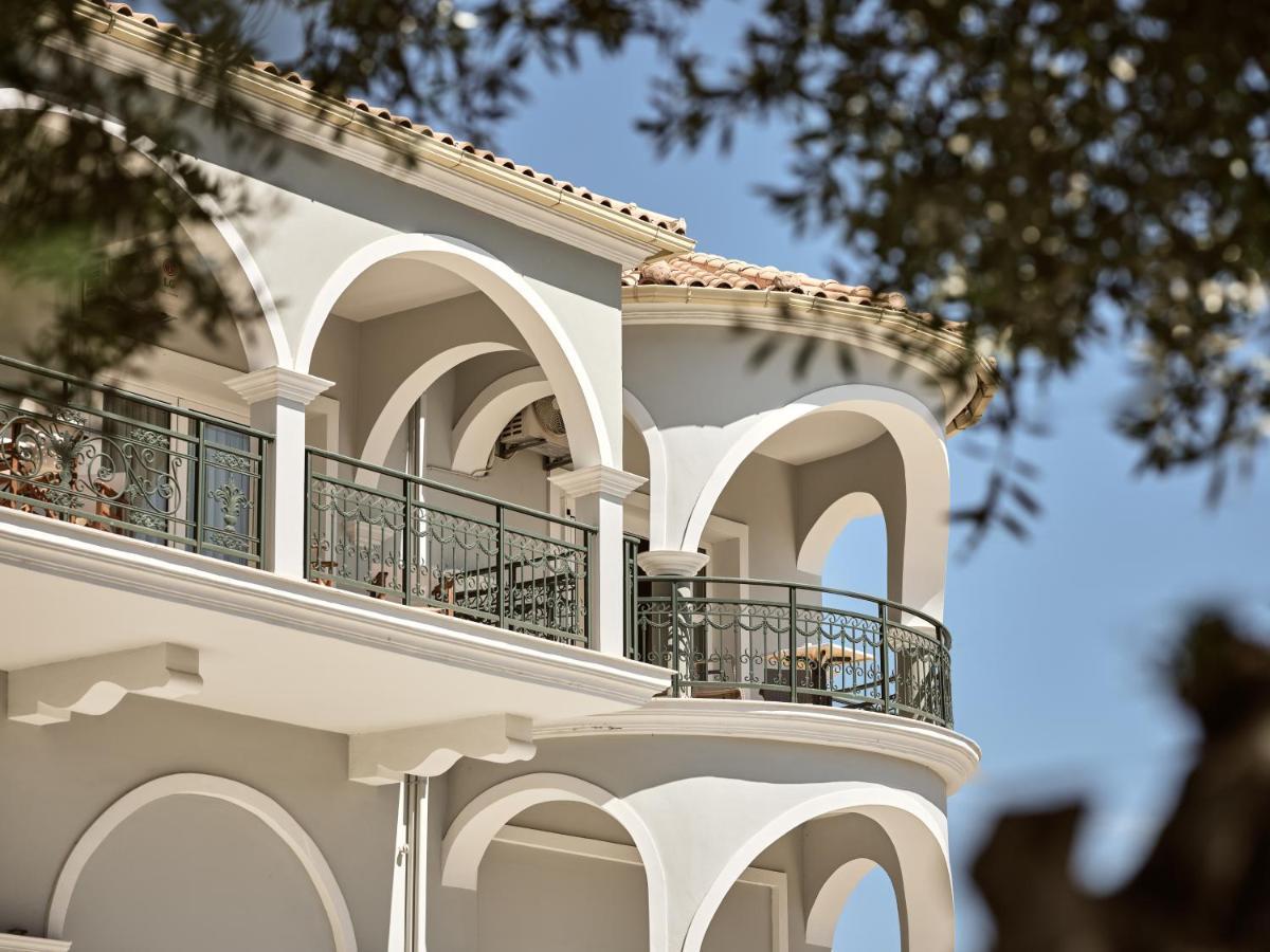 Iama Villa